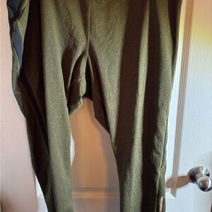 Rei Co-Op Olive Green Women's 3/4 Leggings